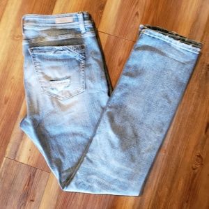 Buckle Black Ankle Straight Jeans